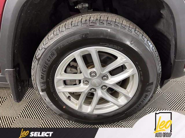 Used 2023 Jeep Grand Cherokee L Laredo w/ Luxury Tech Group I AWD/4WD image 23