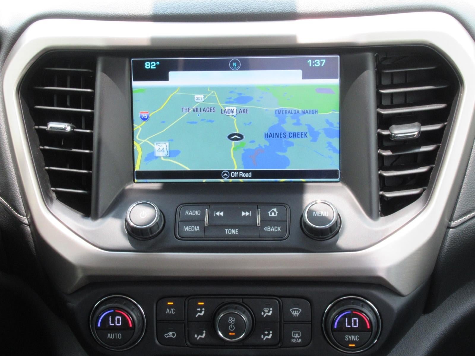 Used 2019 GMC Acadia Denali w/ Technology Package FWD image 16