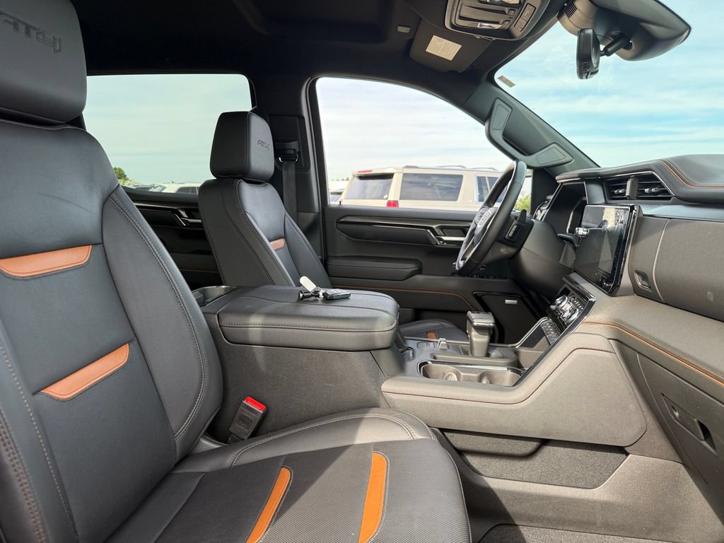 Used 2024 GMC Sierra 1500 AT4 w/ Technology Package AWD/4WD image 41