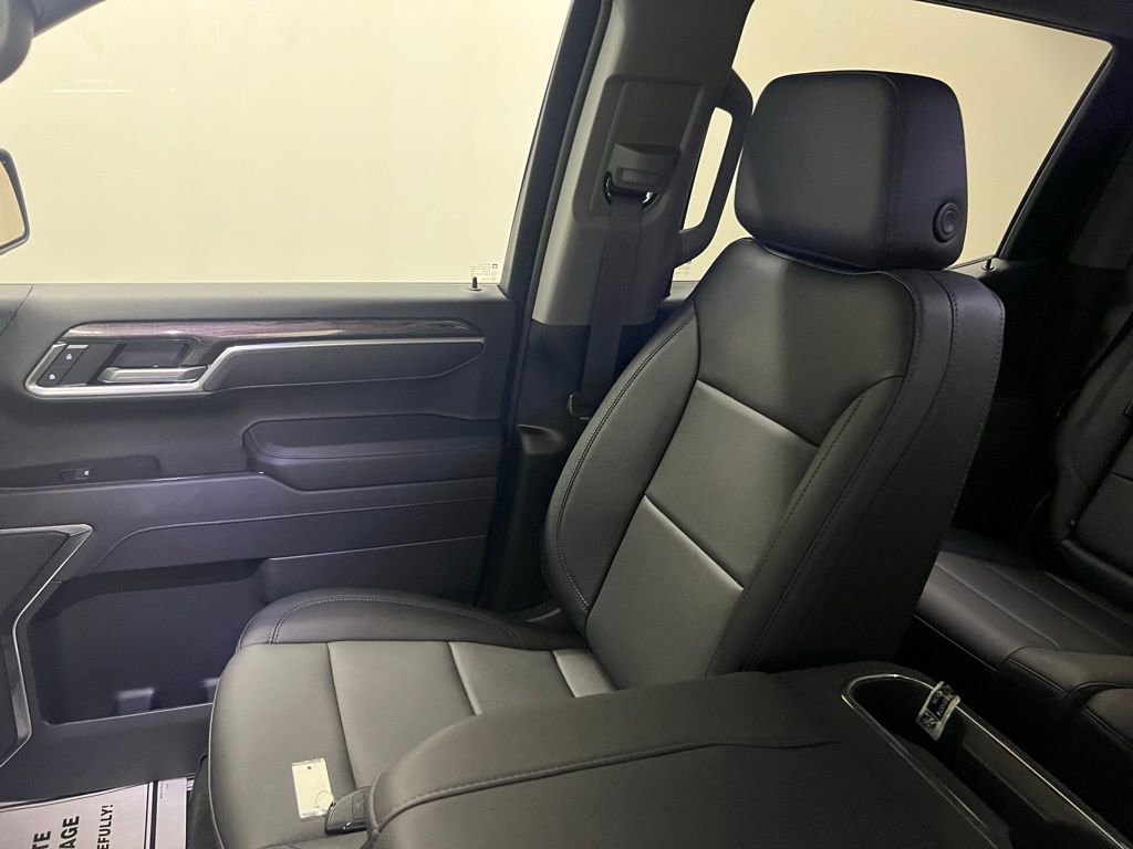 New 2025 Chevrolet Silverado 1500 LTZ w/ LTZ Convenience Package II image 29
