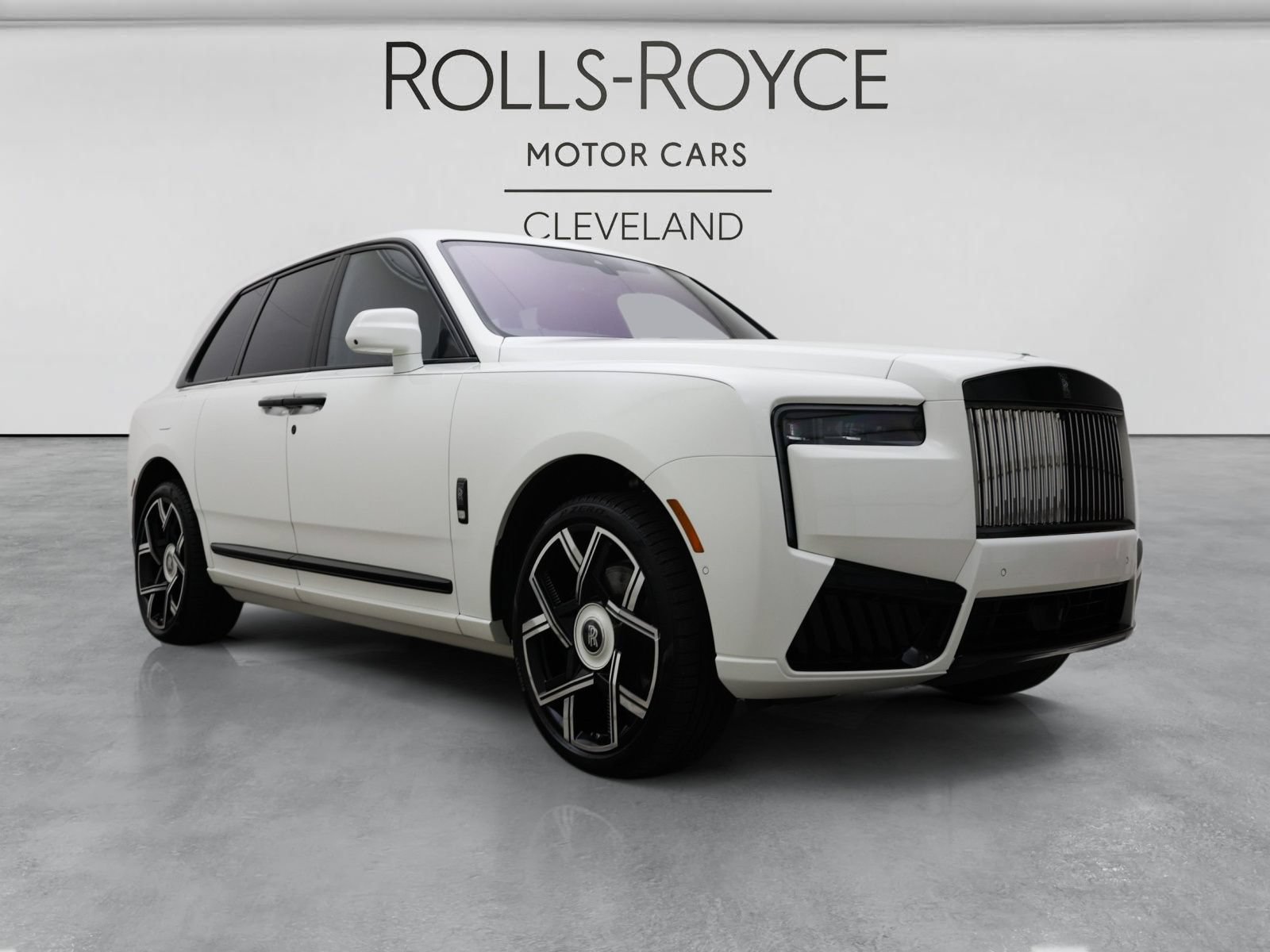Certified 2025 Rolls-Royce Cullinan Black Badge AWD/4WD image 19