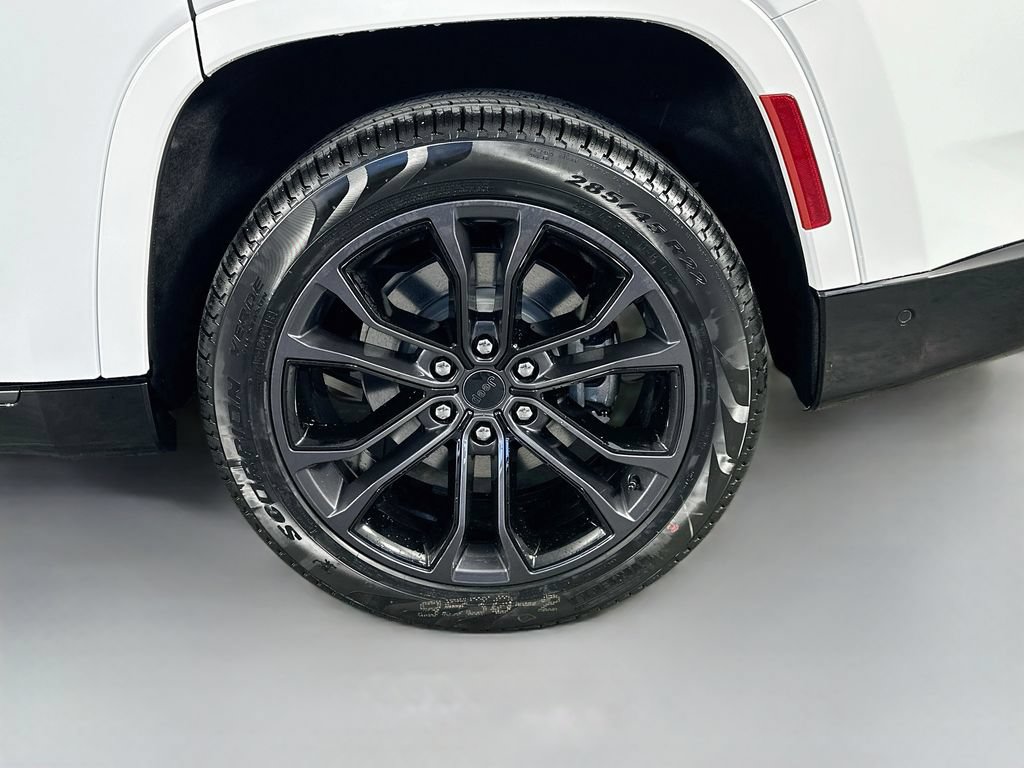 New 2026 Jeep Grand Wagoneer Summit AWD/4WD image 17