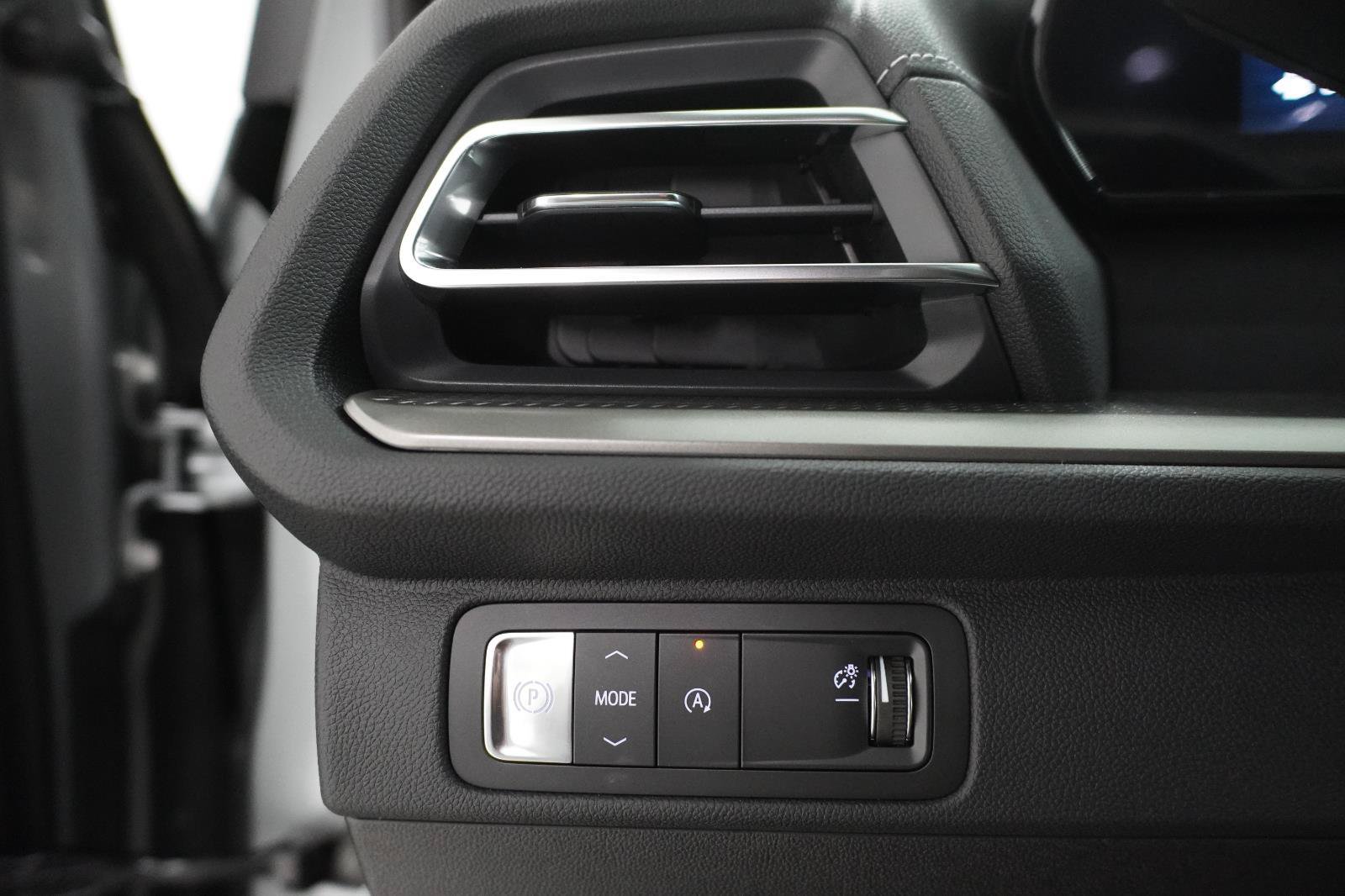 New 2026 Chevrolet Traverse LT FWD image 8