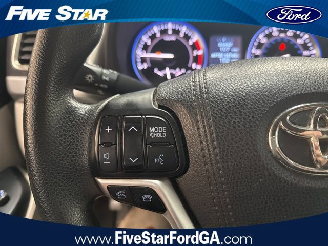 Used 2016 Toyota Highlander LE image 9