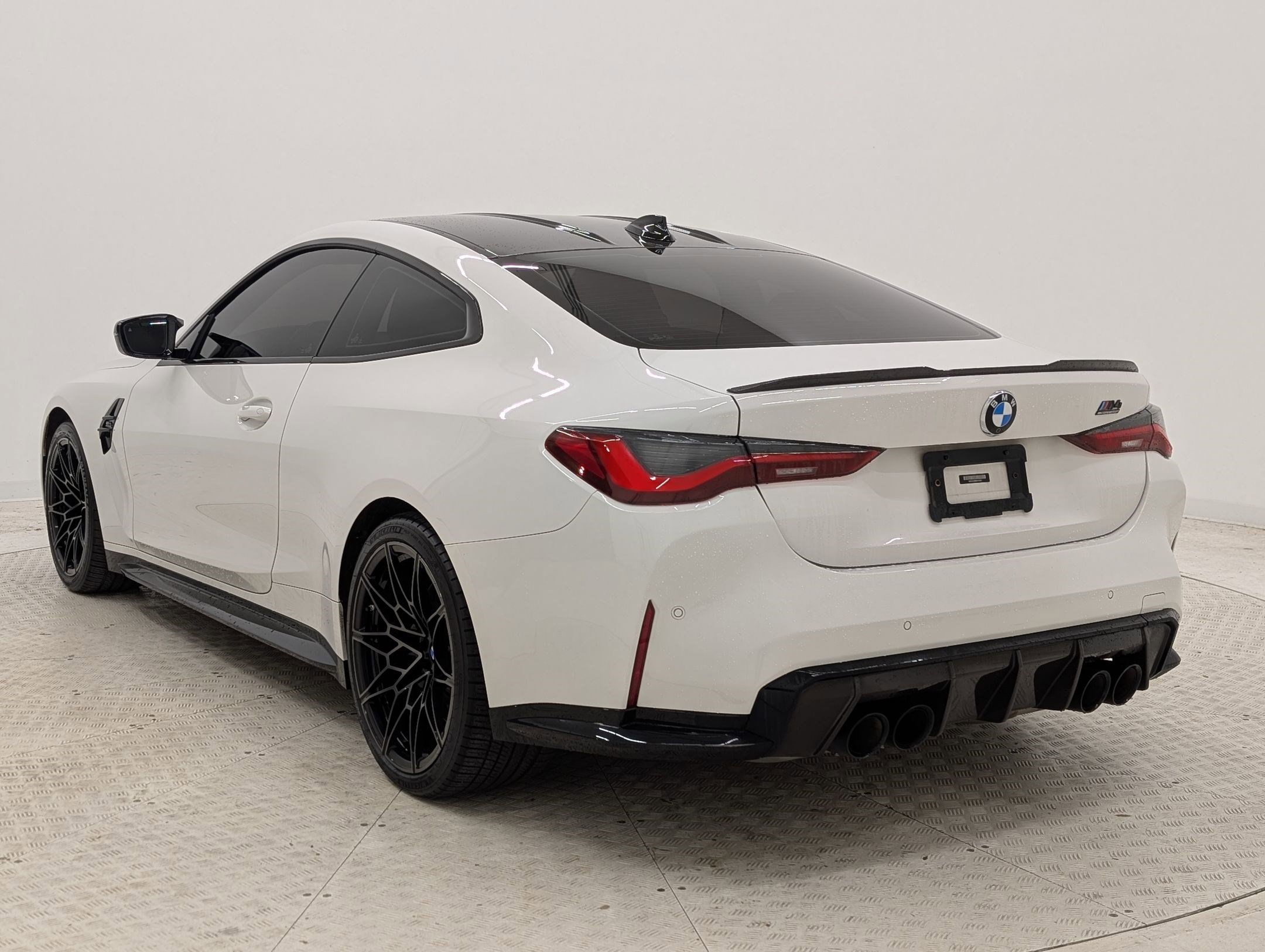 Used 2021 BMW M4 Competition w/ M Carbon Exterior Package image 3