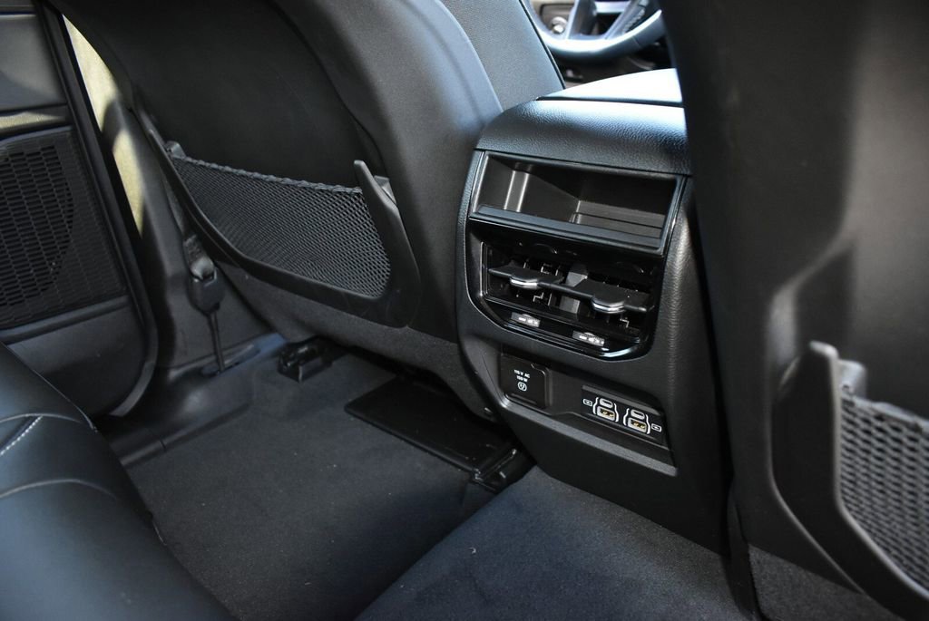 Used 2024 Jeep Grand Cherokee Altitude image 29