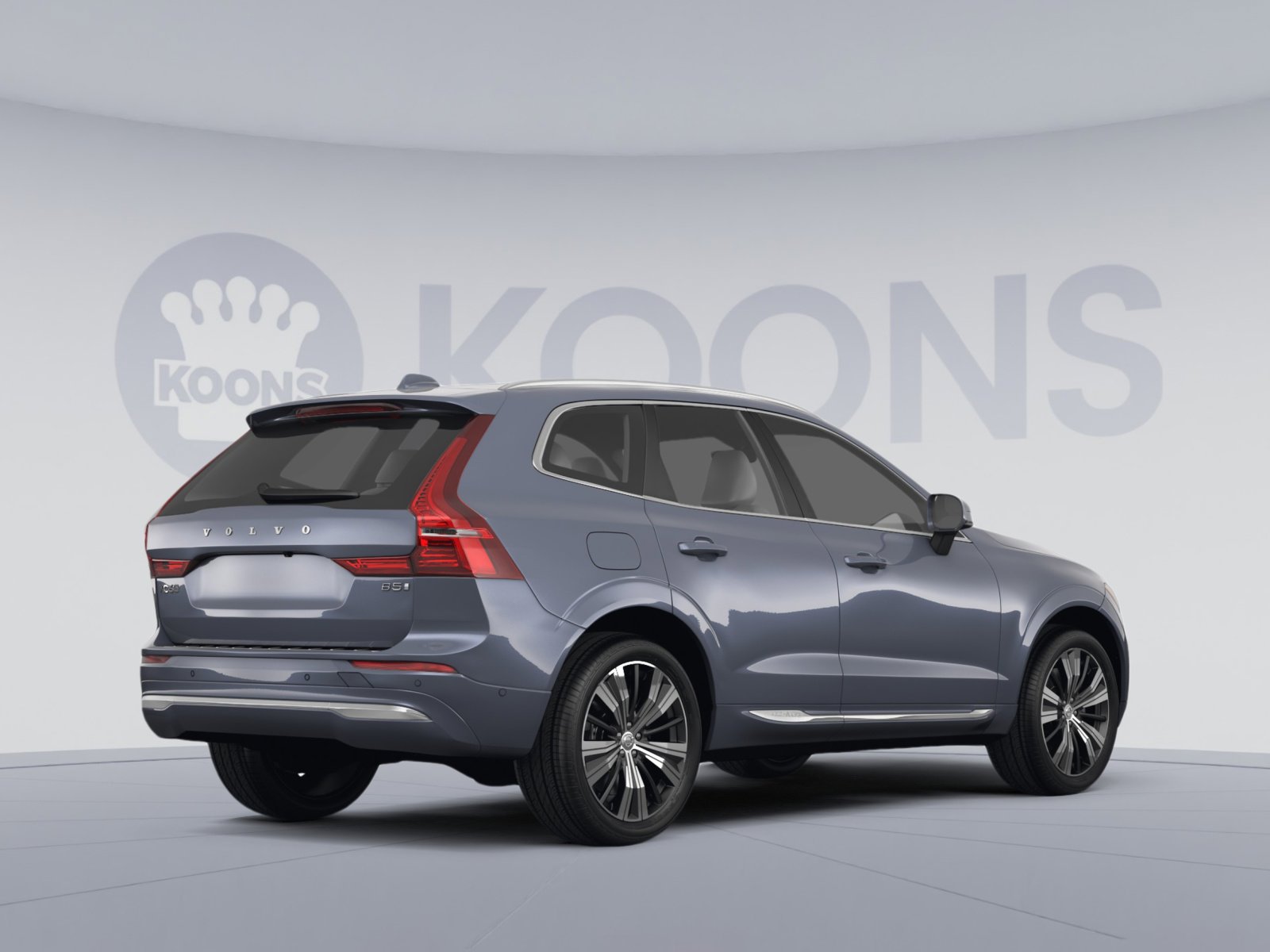 Used 2023 Volvo XC60 B5 Plus image 4