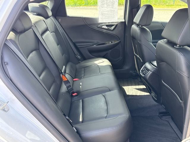 Used 2017 Chevrolet Malibu Premier w/ Premier Sun and Wheel Package FWD image 10