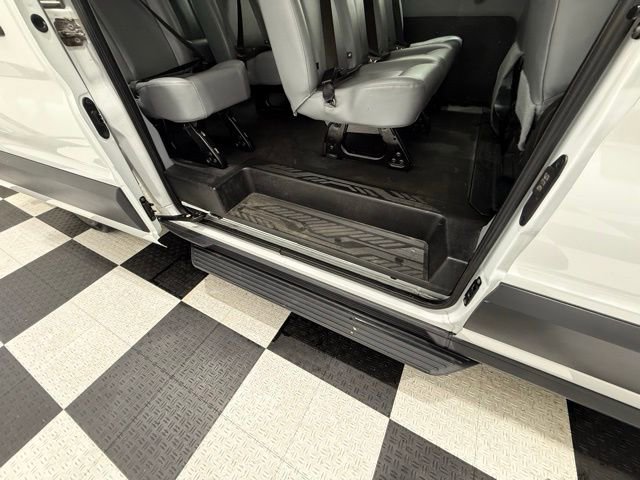 Used 2015 Ford Transit 350 XL image 20