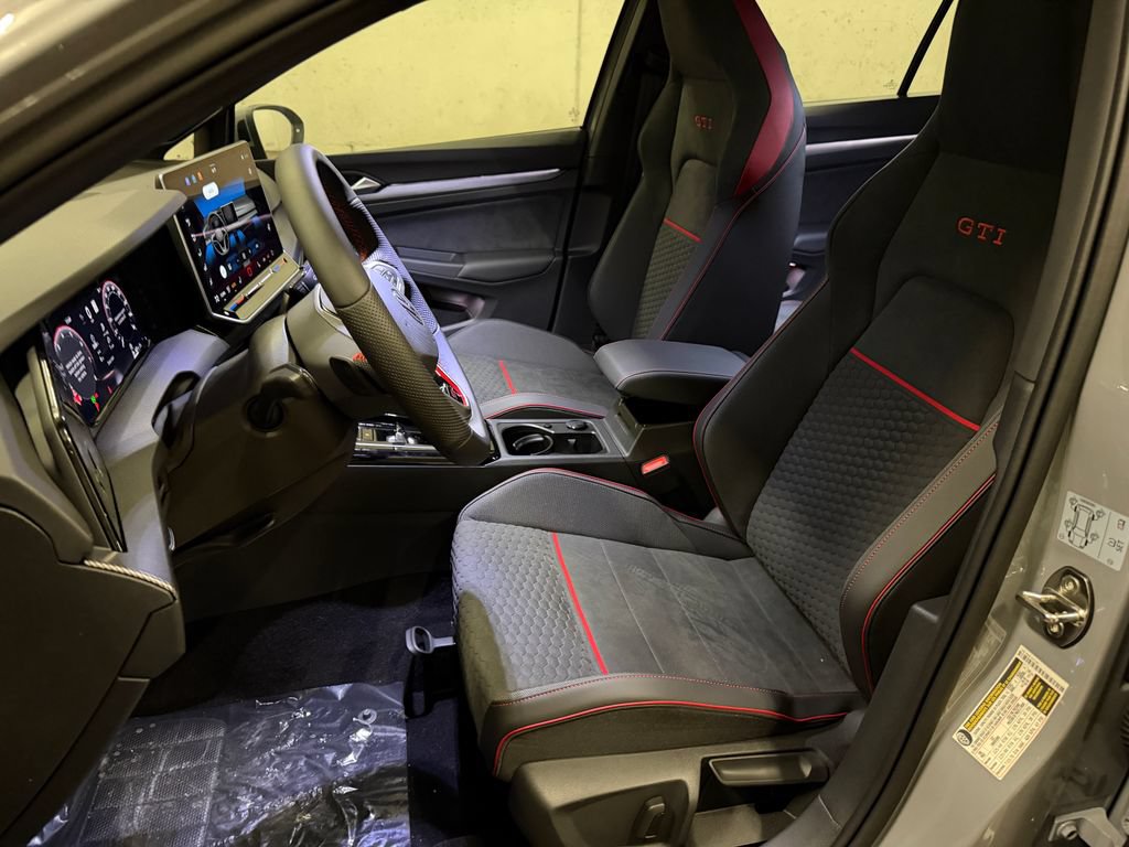 New 2026 Volkswagen GTI SE FWD image 10