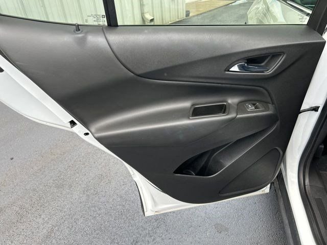 Used 2022 Chevrolet Equinox LT image 34