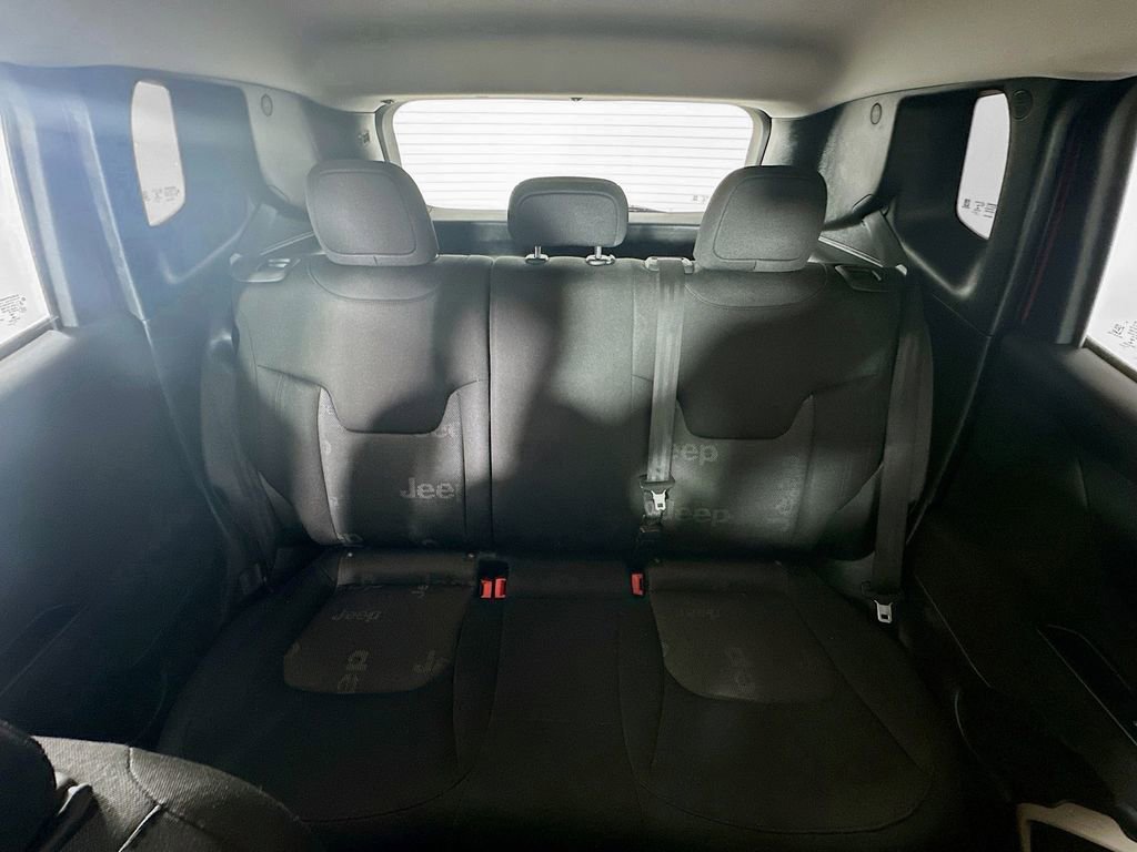Used 2017 Jeep Renegade Sport w/ Power & Air Group image 13