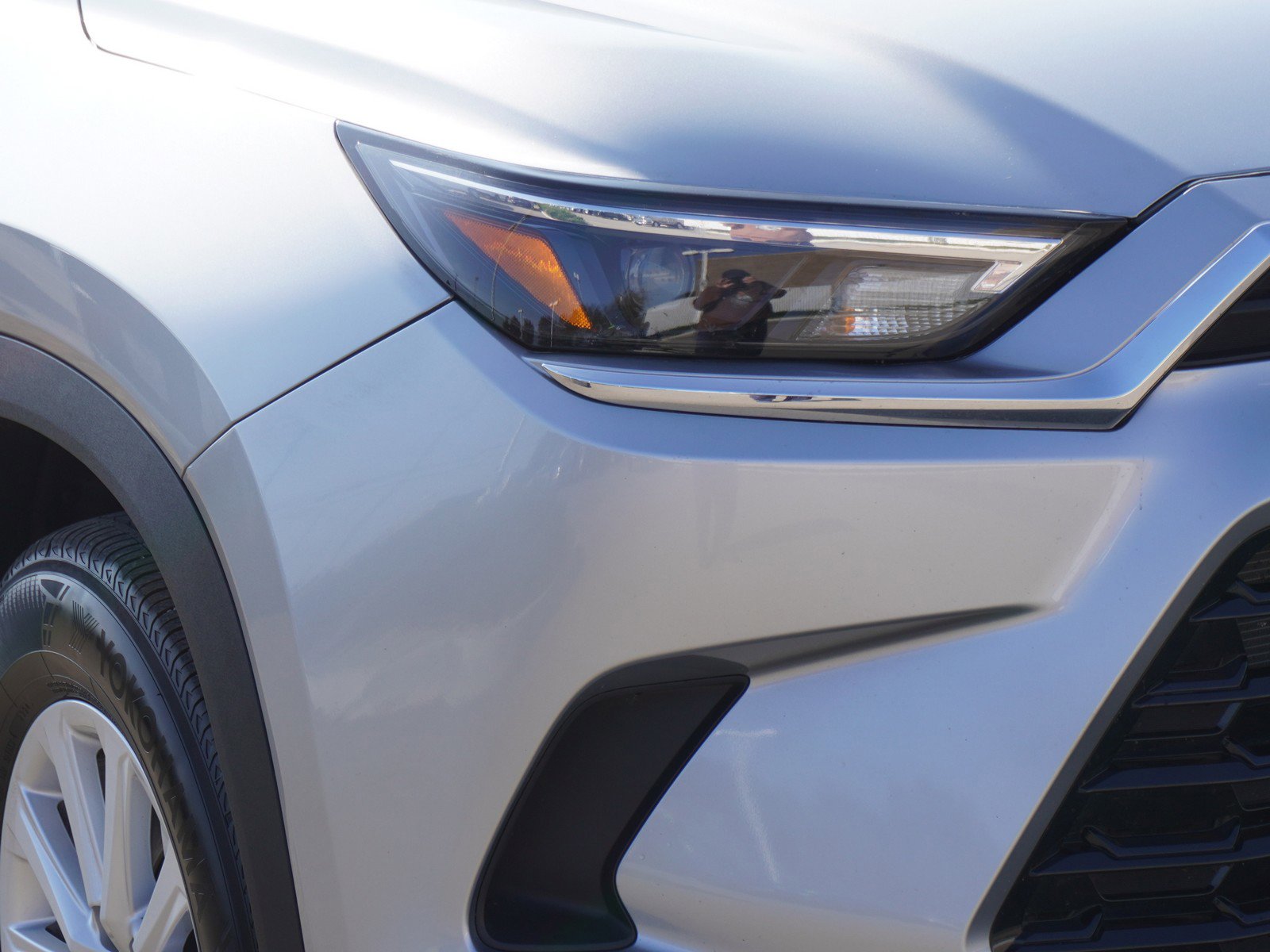 Used 2025 Toyota Grand Highlander XLE image 3