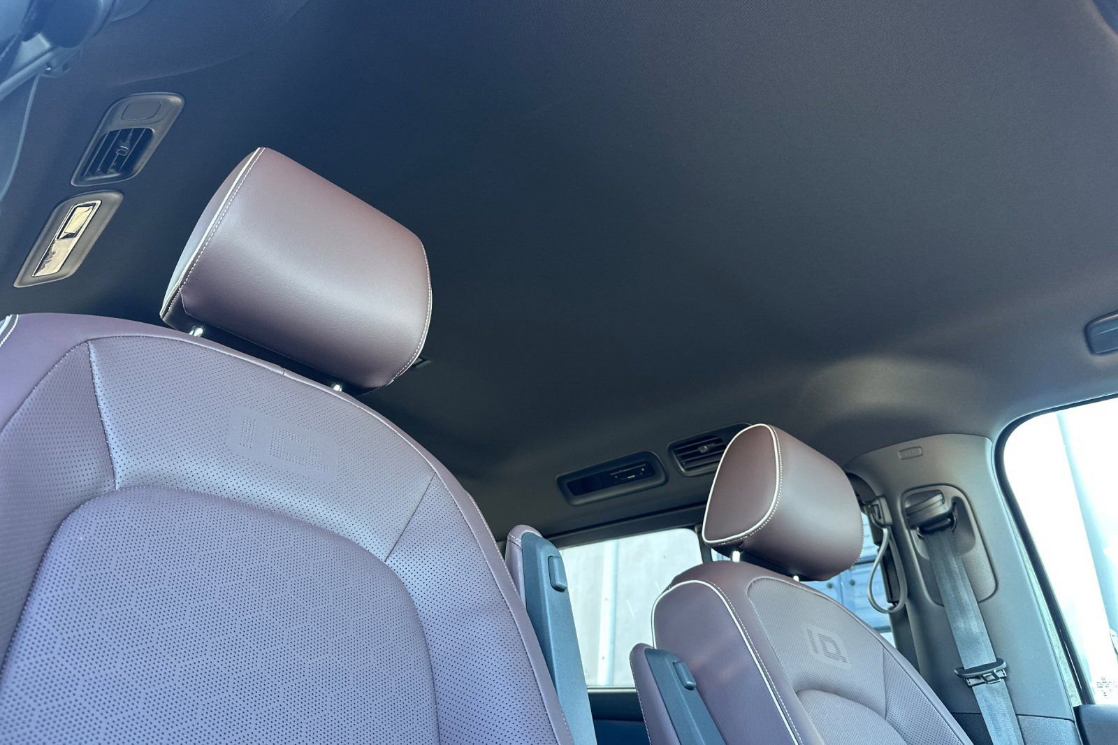 New 2025 Volkswagen ID. Buzz Pro S RWD image 17