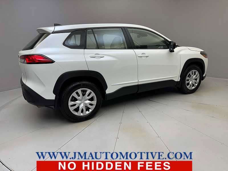 Used 2023 Toyota Corolla Cross L AWD/4WD image 5