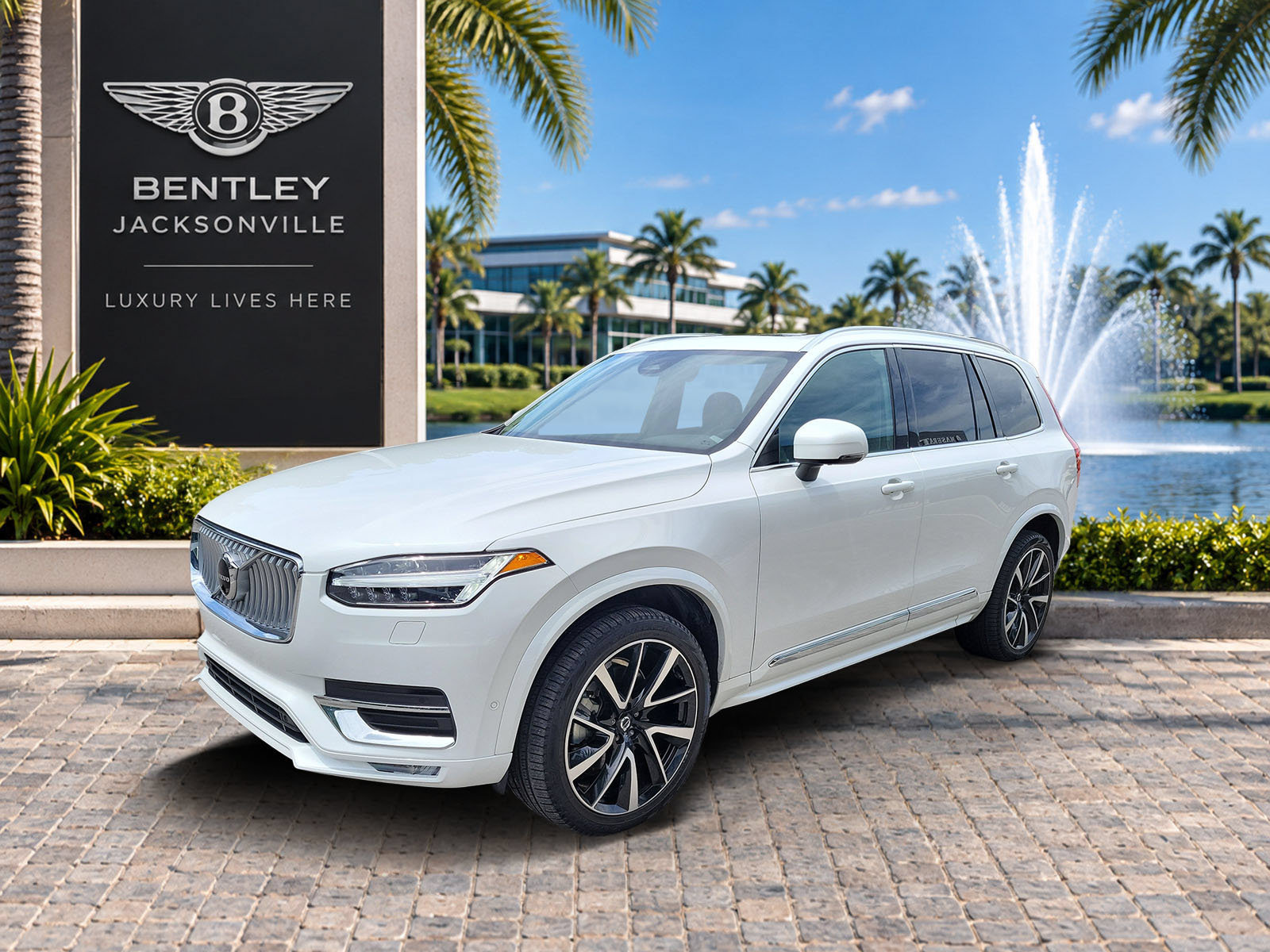 Used 2024 Volvo XC90 B6 Plus AWD/4WD image 6