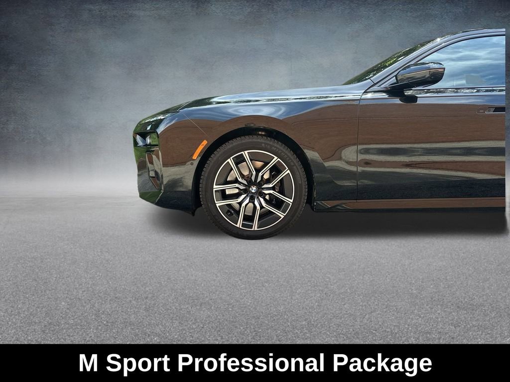 Used 2024 BMW 760i xDrive 760i xDrive w/ Executive Package image 14
