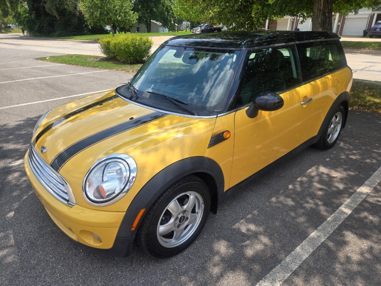 Used 2009 MINI Cooper Clubman Hardtop FWD image 3