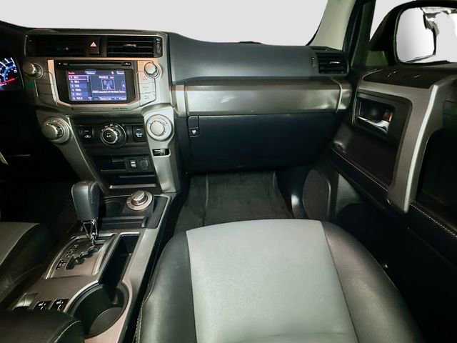 Used 2019 Toyota 4Runner SR5 Premium image 30