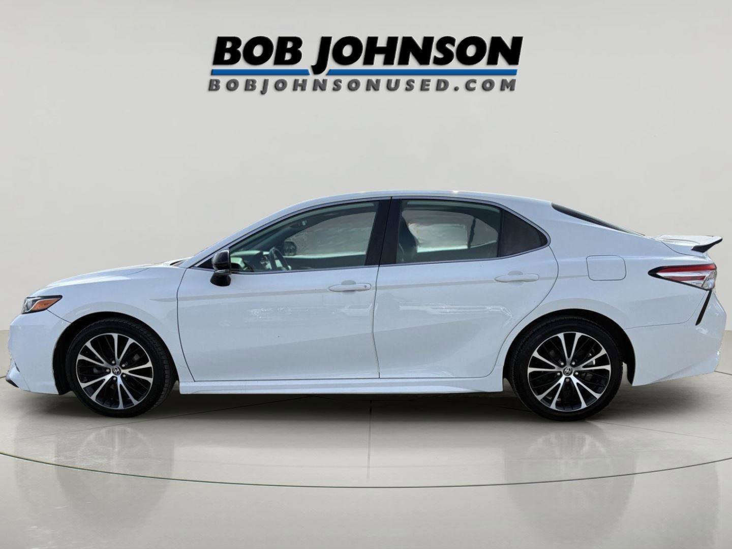 Used 2020 Toyota Camry SE w/ Audio Package FWD image 6
