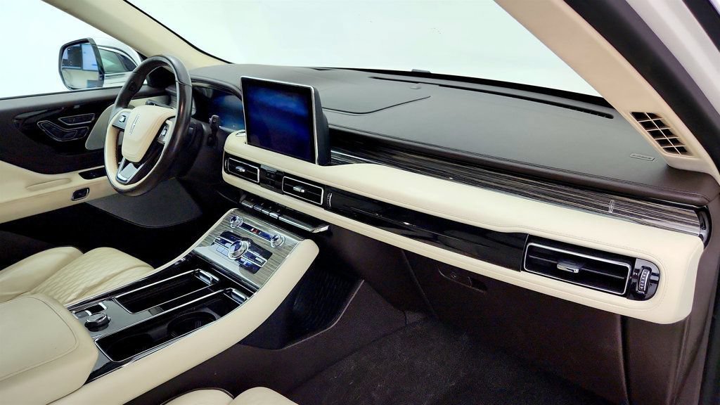 Used 2020 Lincoln Aviator Black Label w/ Dynamic Handling Package AWD/4WD image 27