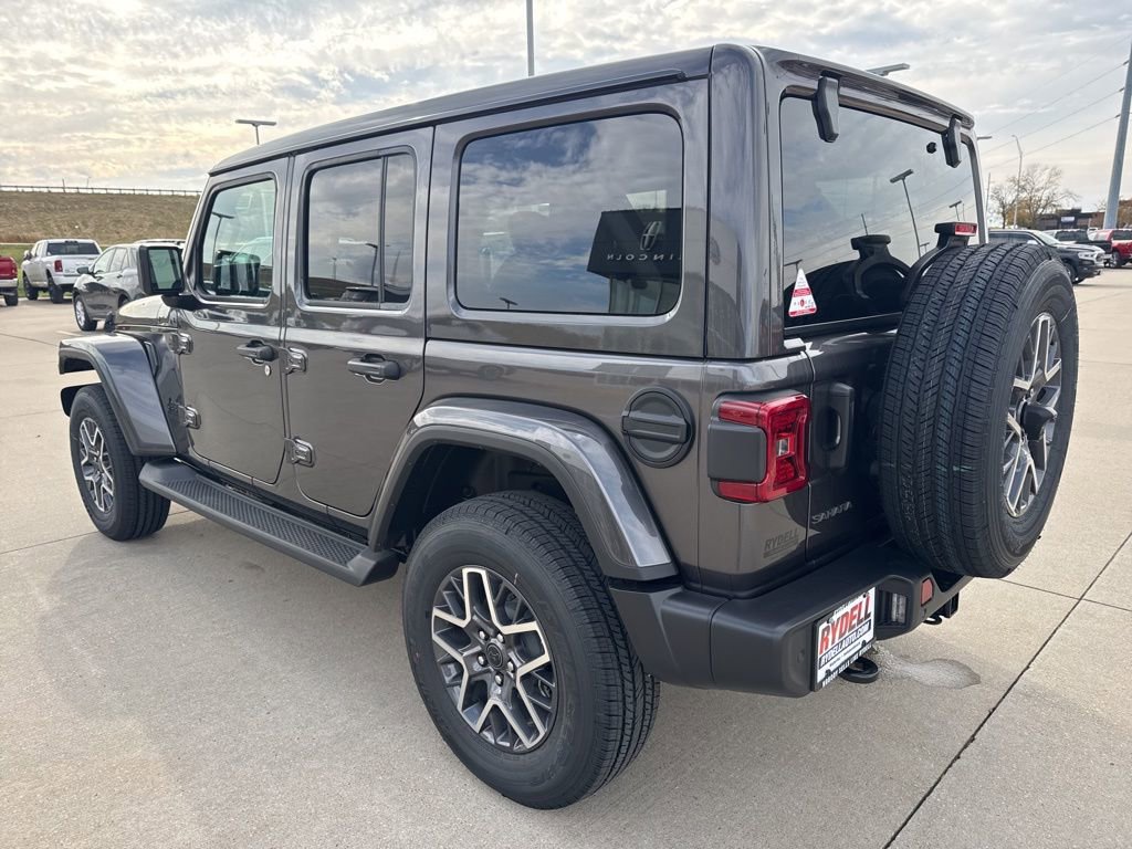 New 2026 Jeep Wrangler Unlimited Sahara AWD/4WD image 23
