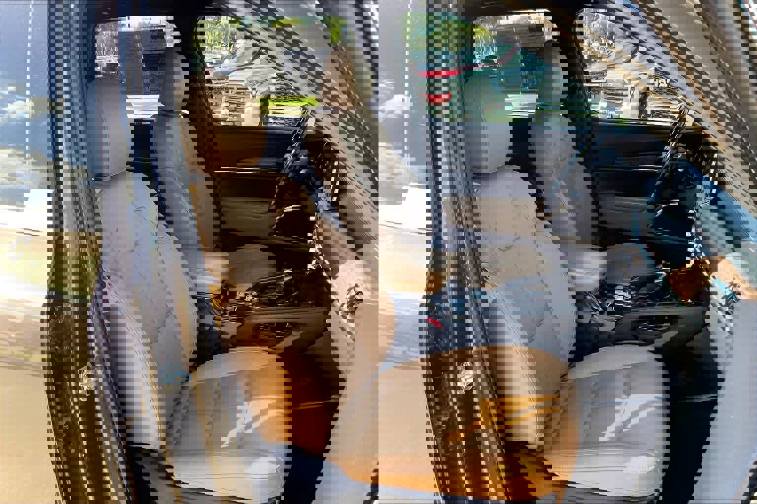 Used 2020 Kia Telluride SX w/ Towing Package image 9