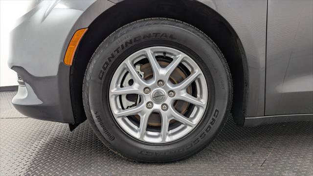 Used 2023 Chrysler Voyager LX FWD image 29
