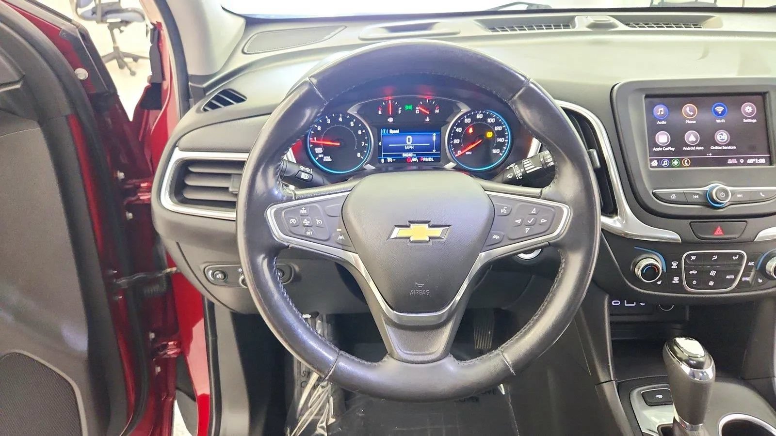 Used 2020 Chevrolet Equinox LT FWD image 25
