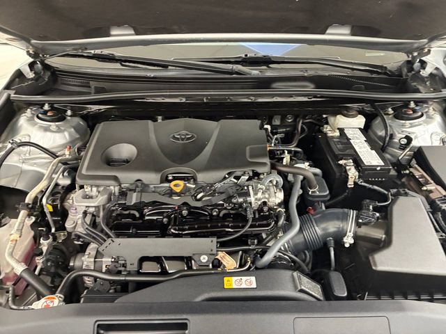 Used 2024 Toyota Camry XSE FWD image 11