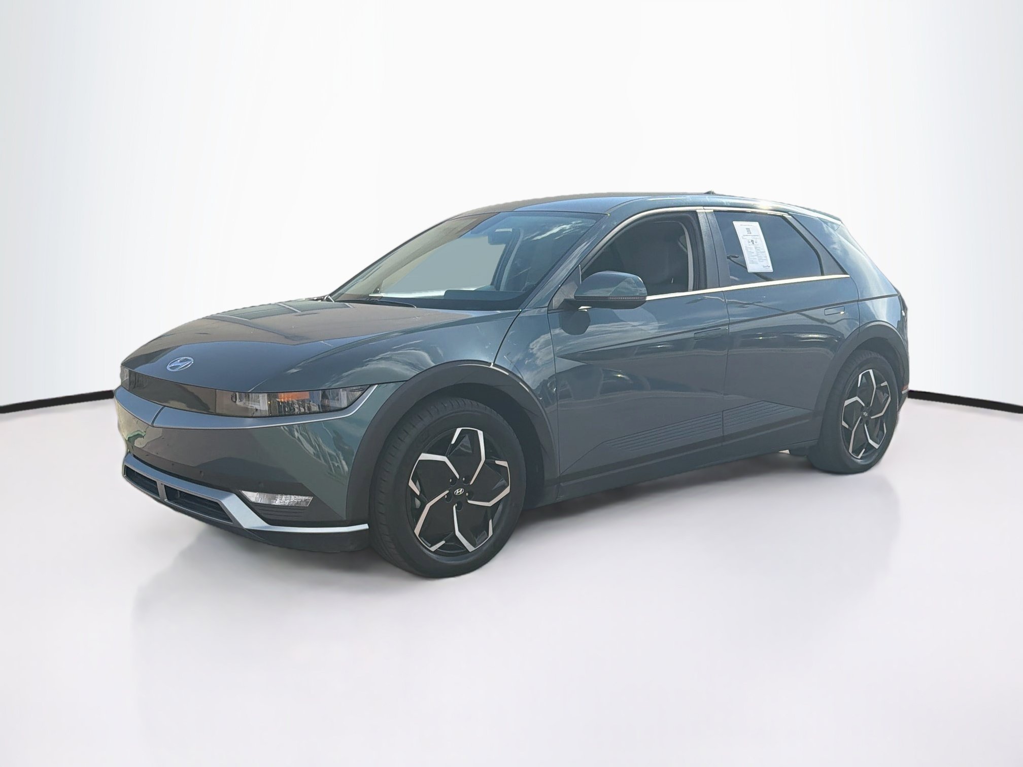 Used 2024 Hyundai Ioniq 5 SEL AWD/4WD image 3