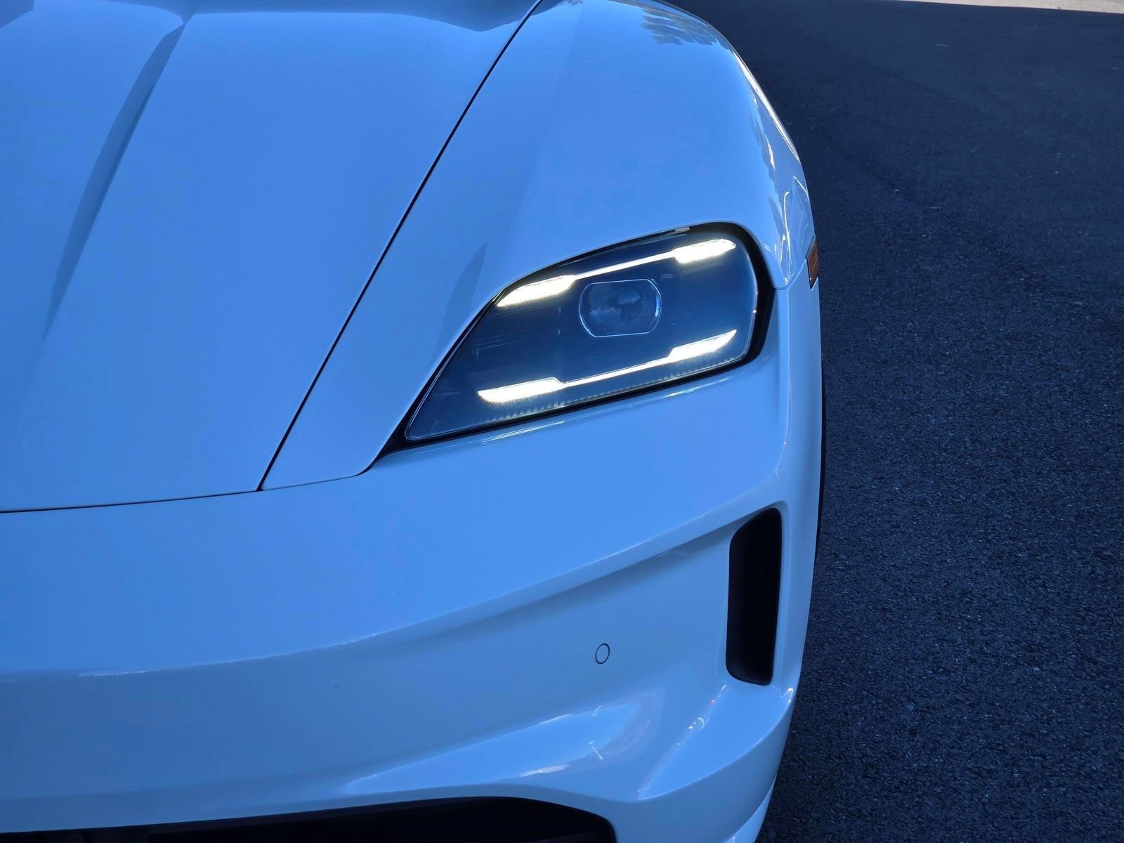 New 2026 Porsche Taycan AWD/4WD image 13
