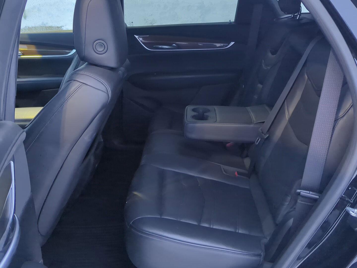 Used 2017 Cadillac XT5 Platinum image 24