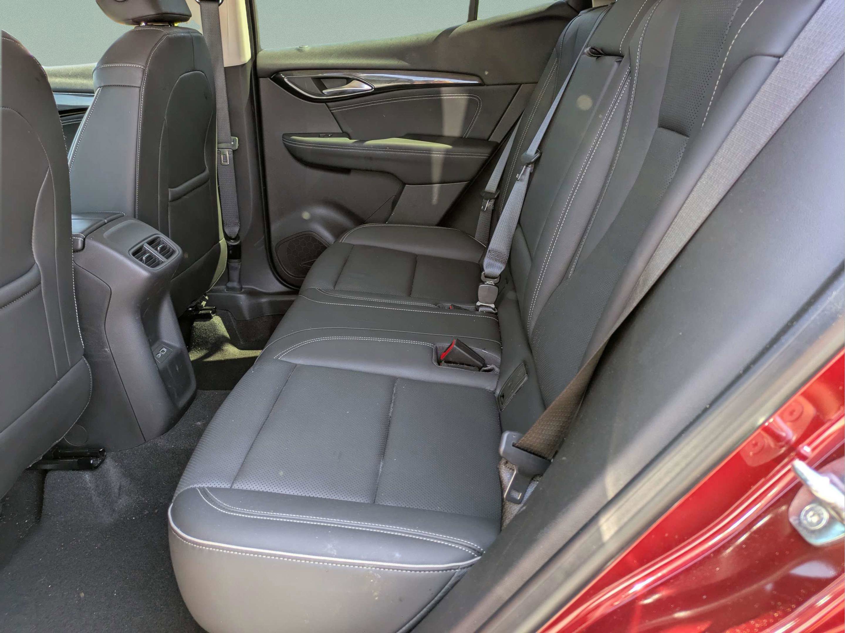 Used 2021 Buick Envision Essence w/ Technology Package I FWD image 13