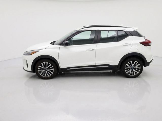 Used 2024 Nissan Kicks SR w/ SR Premium Package FWD image 6