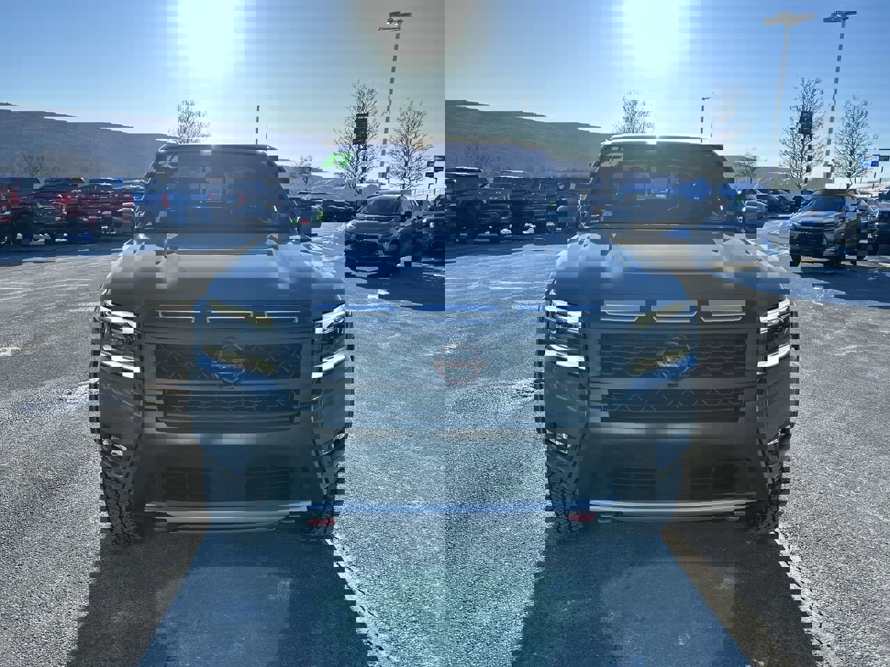 Used 2025 Nissan Frontier PRO-4X w/ Pro Convenience Package video 2