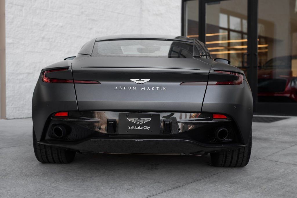 Used 2023 Aston Martin DB11 V12 image 24
