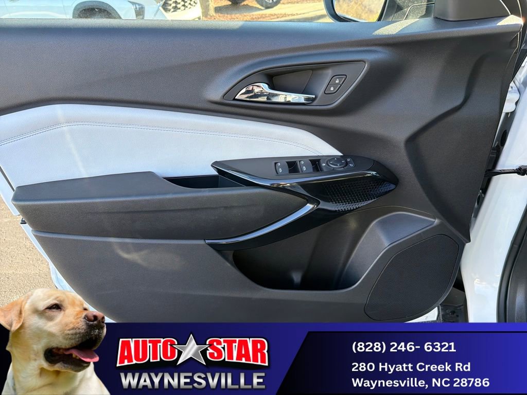 New 2025 Chevrolet Trax LT w/ LT Convenience Package image 10