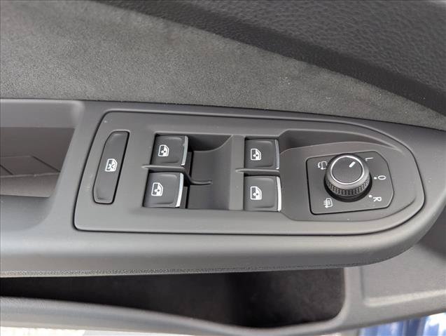 New 2026 Volkswagen Golf SE FWD image 10