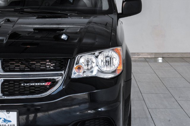 Used 2018 Dodge Grand Caravan SE w/ UConnect Hands-Free Group FWD image 41