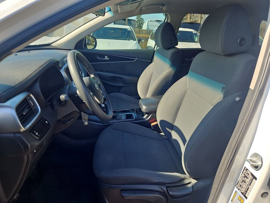 Used 2020 Kia Sorento AWD V6 image 12