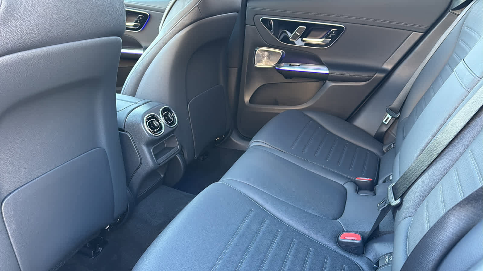 New 2026 Mercedes-Benz GLC 300 4MATIC image 30