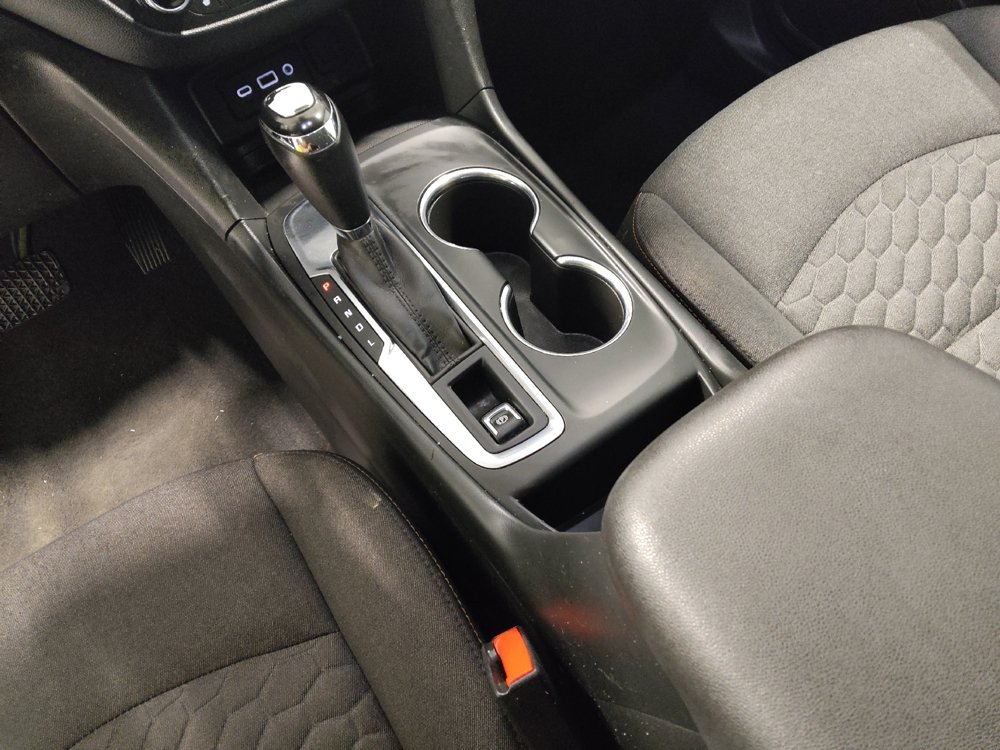 Used 2019 Chevrolet Equinox LT w/ Driver Convenience Package FWD image 26
