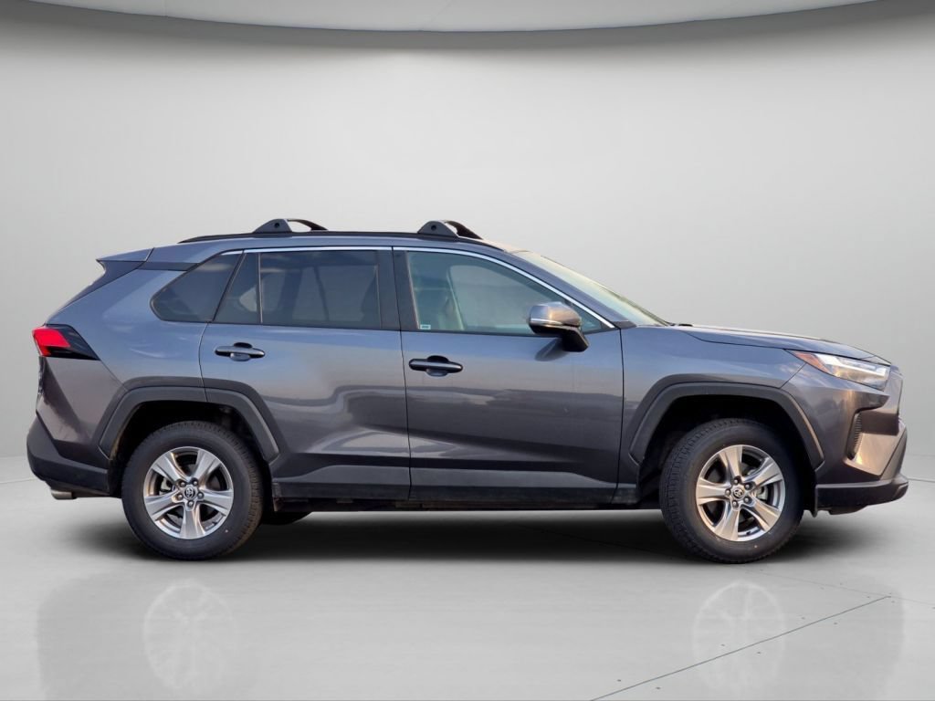 Used 2024 Toyota RAV4 XLE AWD/4WD image 23