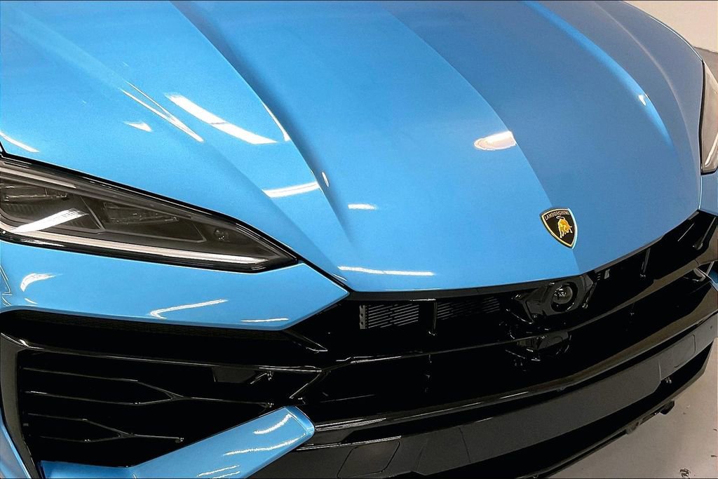 Used 2025 Lamborghini Urus SE image 34