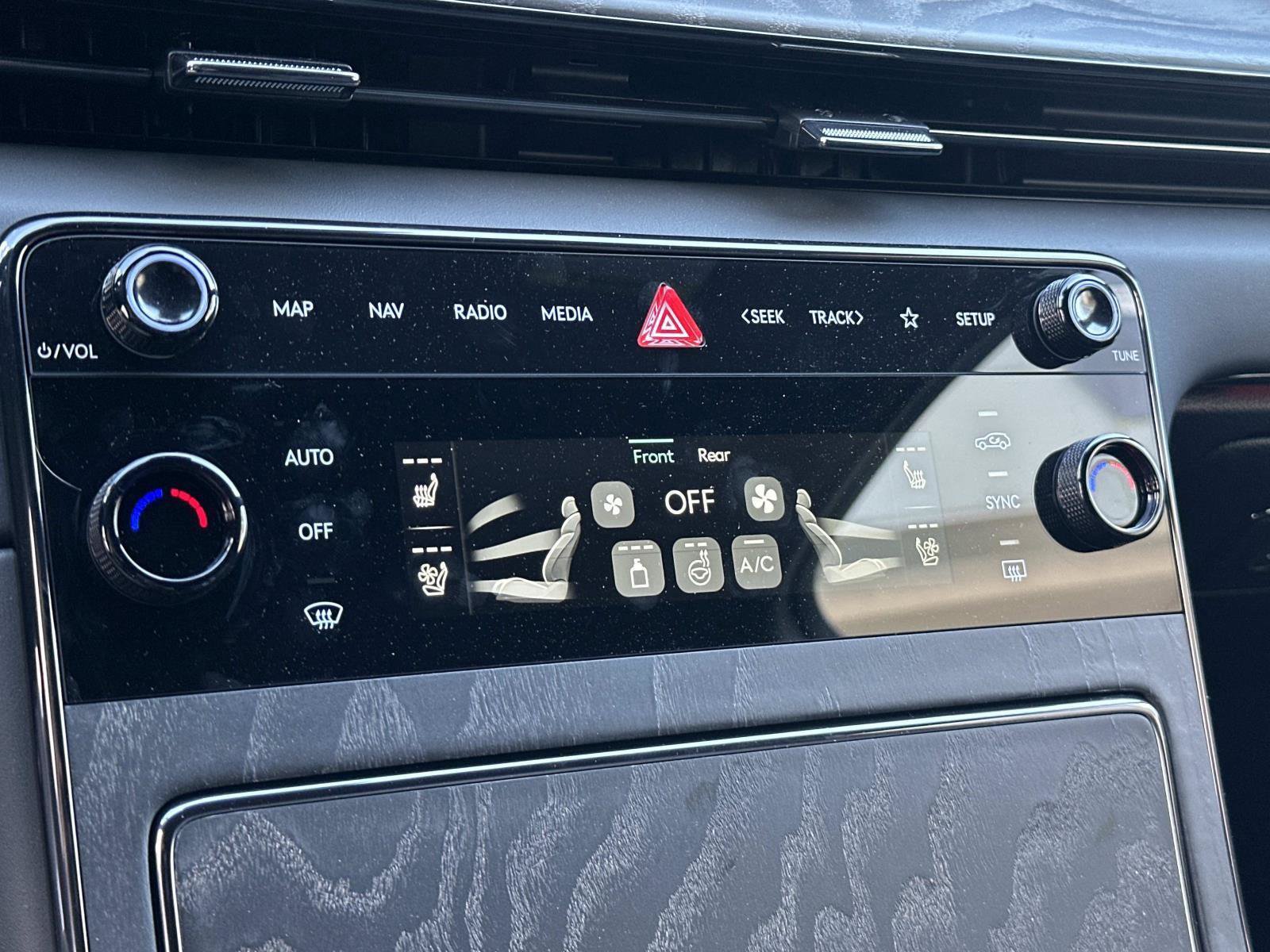 New 2026 Genesis GV80 3.5T Prestige AWD/4WD image 14