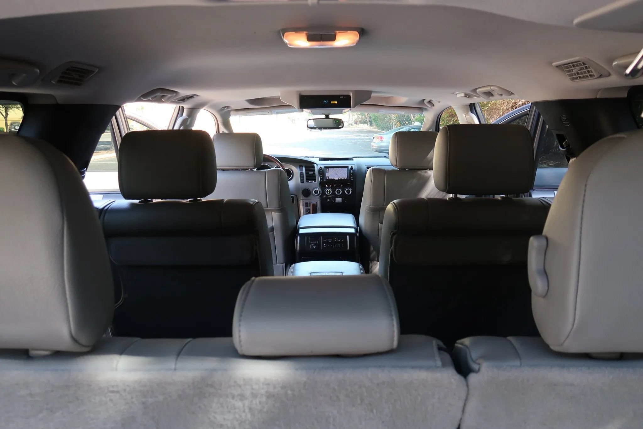 Used 2013 Toyota Sequoia Platinum RWD image 19