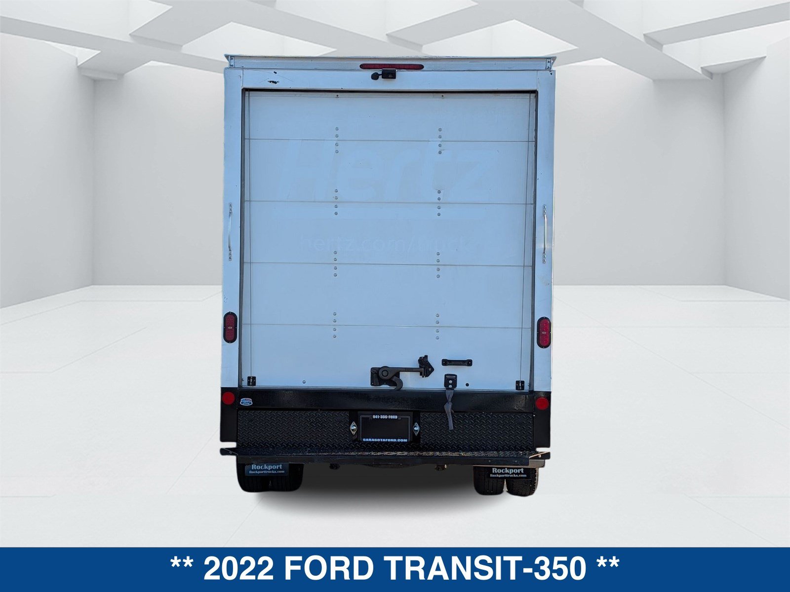 Used 2022 Ford Transit 350 DRW RWD image 5