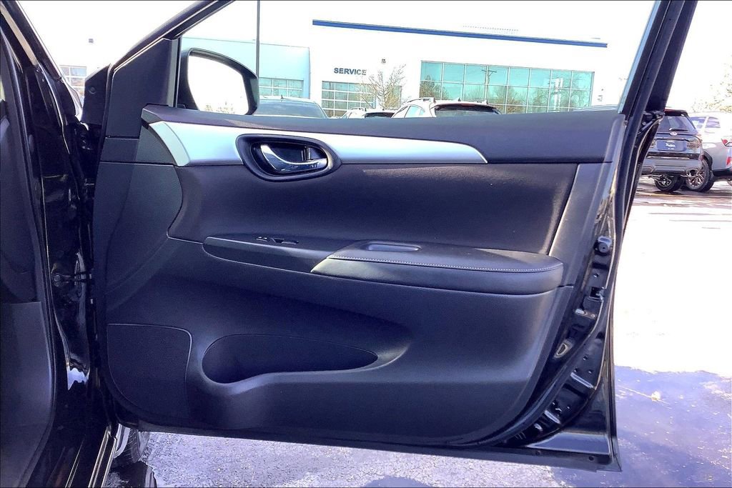 Used 2017 Nissan Sentra S image 27