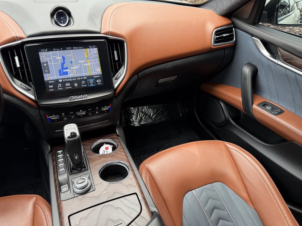 Used 2019 Maserati Ghibli GranLusso RWD image 16